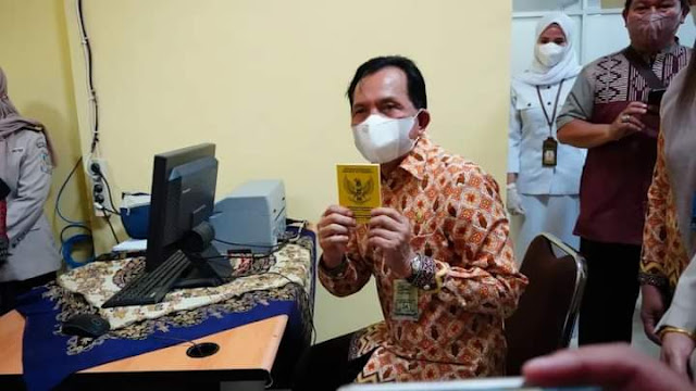 Walikota Prabumulih Menghadiri Launching Vaksinasi Internasional di RSUD Kota Prabumulih.