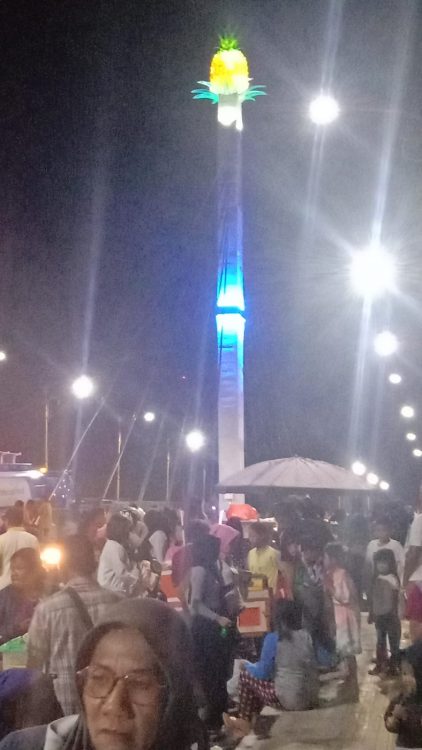 Suasana diatas jembatan flyover Patih Galung prabumulih Minggu 11/12/2022.