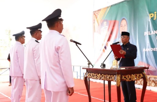 Pj Bupati Muba Lantik Tiga Kades Terpilih di Kecamatan Batang Hari Leko