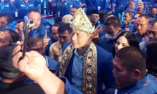 Hari ini Pengurus DPC Se-Sumsel Dilantik dan Dikukuhkan oleh Ketum Partai Demokrat Agus Harimurti Yudhoyono (AHY)