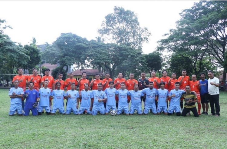 Kunjungan Tim FC All Stars ke Lapangan Sosial Putra Sukma Palembang Disambut Meriah Masyarakat