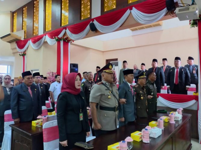 Pembacaan Rapat Paripurna mendengarkan Pidato Kenegaraan Presiden Republik Indonesia dalam rangka hari kemerdekaan merupakan agenda tahunan yang setiap tahun dilaksanakan oleh DPRD Kota Prabumulih. Rabu 16/8/2023.