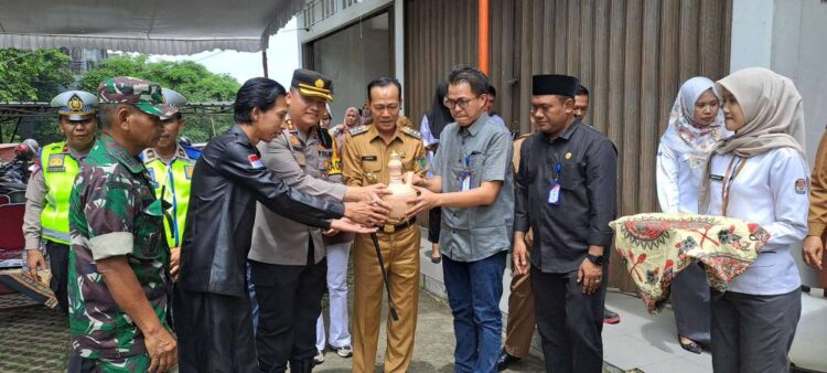 Distribusi Logistik Pemilu Tahun 2024 ke Semua Kelurahan dan Desa di Kota Prabumulih Mendapat Pengawalan Intensif dari TNI/Polri