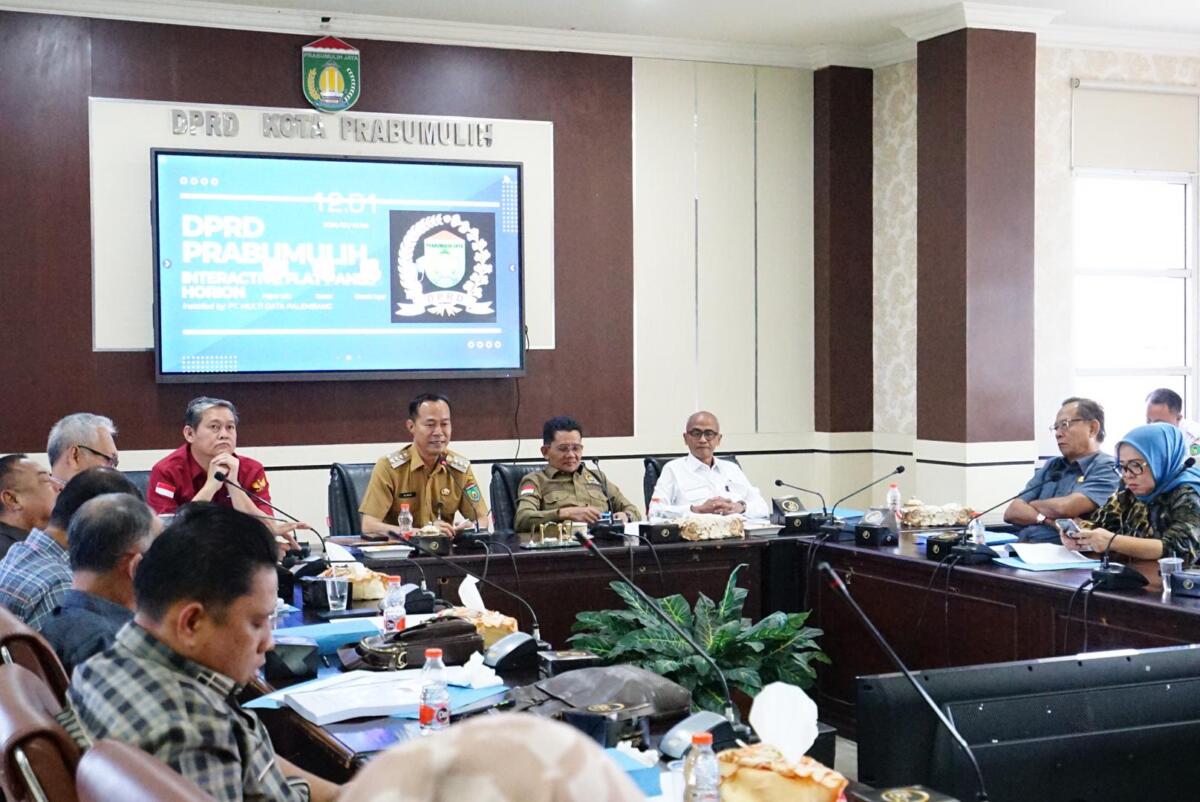 Pemkot Prabumulih Serahkan KUA PPAS 2025 Kepada DPRD Prabumulih