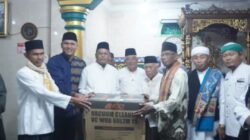 Wali Kota dan Wakil Wali Kota Prabumulih Tarawih Bersama di Masjid Al Hidayah